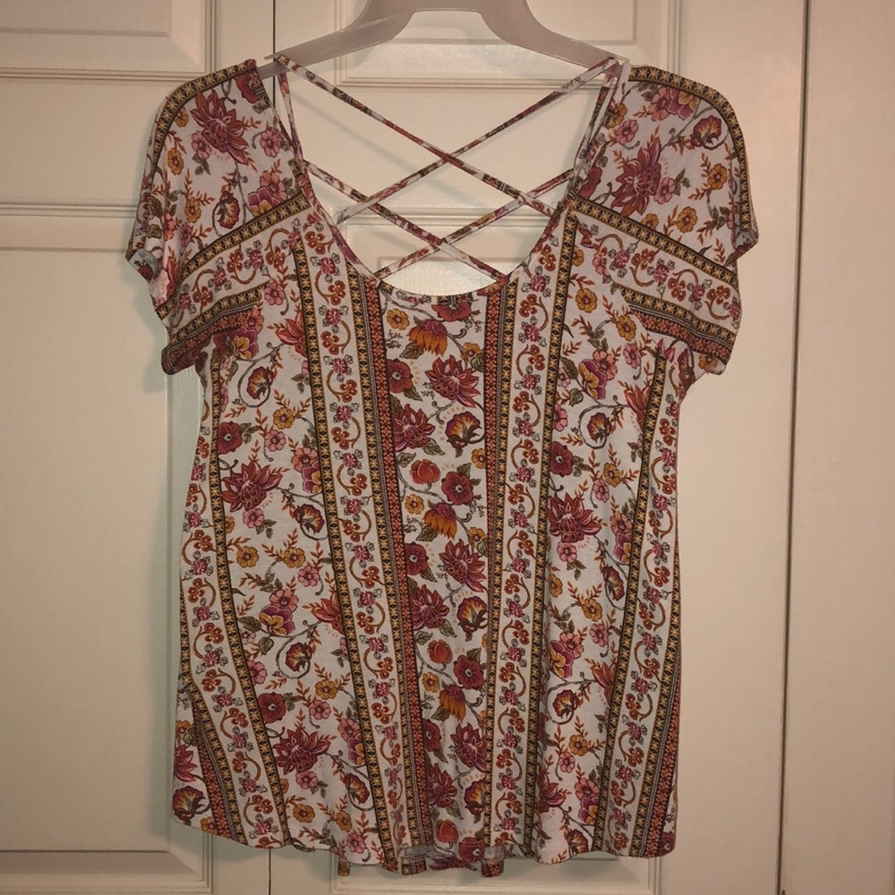 Pink Rose juniors Floral Short Sleeved Shirt 🌺🌺